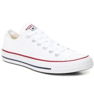Converse Chucks (white low top)